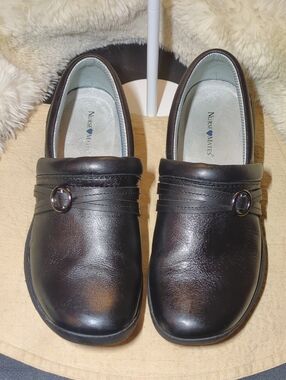 Nurse Mates Ceri Black Slip-On Loafers Work Shoes W/Decorative Button $35